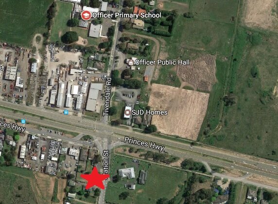 Proximity of the proposed poker machine venue to Officer Primary School